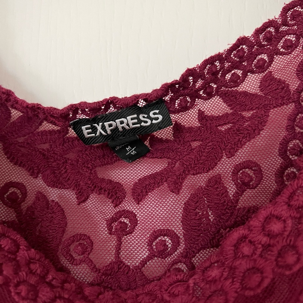 Express Lace Tank - Picture 3 of 3